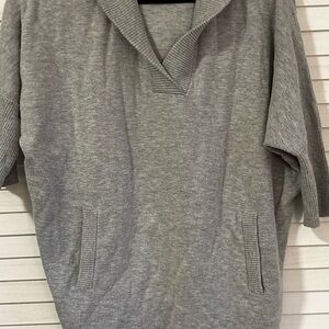 Tahari Gray Hooded 3/4 Sleeve Knit Sweater with Pockets- Size M